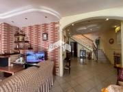 Case e ville in vendita di 282 m² in Via Raffaello Sanzio