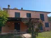 Case e ville in vendita di 285 m² in Via Luigi Cadorna, 160