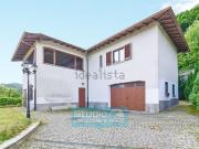 Case e ville in vendita di 285 m² in Via Piazzabella, 3