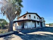 Case e ville in vendita di 286 m² in Contrada Ramo