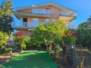 Case e ville in vendita di 286 m² in Via del Bosco, 106