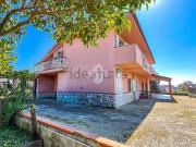 Case e ville in vendita di 288 m² in Via Jakob Philip...