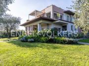 Case e ville in vendita di 290 m²