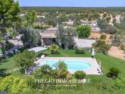 Case e ville in vendita di 290 m² in Contrada...