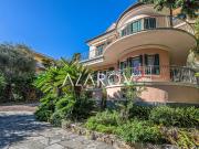 Case e ville in vendita di 290 m² in Corso Imperatrice, 84