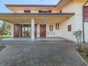 Case e ville in vendita di 290 m² in Strada Comunale Assano