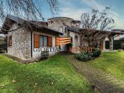 Case e ville in vendita di 290 m² in Via 2 Giugno