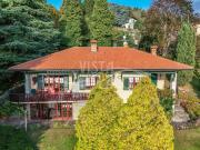 Case e ville in vendita di 290 m² in Via Alessandro...