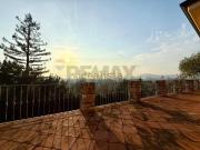 Case e ville in vendita di 290 m² in Via Fontane, 58