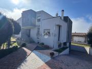 Case e ville in vendita di 290 m² in Via Giuseppe Parini, 15