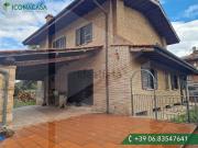 Case e ville in vendita di 290 m² in Via Loredano Bizzali
