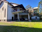 Case e ville in vendita di 290 m² in Via parini, 44