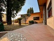 Case e ville in vendita di 290 m² in Via Pietro Mascagni