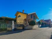 Case e ville in vendita di 290 m² in Via San Gillio