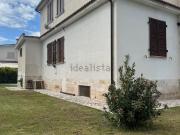 Case e ville in vendita di 290 m² in Via Villaggio Gemma