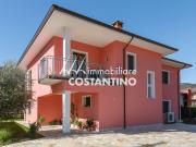 Case e ville in vendita di 291 m² in Via Provinciale