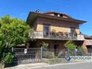 Case e ville in vendita di 293 m² in Via Vedra