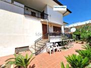 Case e ville in vendita di 295 m² in Via delle Arene, 234