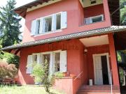 Case e ville in vendita di 295 m² in Viale Prunus, 1