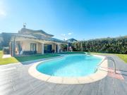 Case e ville in vendita di 296 m² in Via delle Azalee, 73