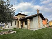 Case e ville in vendita di 296 m² in Via Lorenzo Pronino
