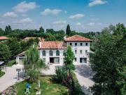 Case e ville in vendita di 297 m² in Via Capitello
