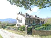 Case e ville in vendita di 298 m² in Via Provinciale