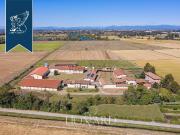 Case e ville in vendita di 3001 m²