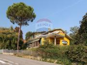 Case e ville in vendita di 300 m²