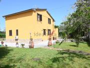 Case e ville in vendita di 300 m² in Località Fabbricciane