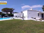 Case e ville in vendita di 300 m² in Lungomare Circe