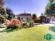 Case e ville in vendita di 300 m² in Strada per Solero