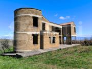 Case e ville in vendita di 300 m² in Via A. Ligabue