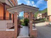 Case e ville in vendita di 300 m² in Via Acqua delle Noci