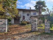 Case e ville in vendita di 300 m² in Via Bologna