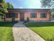 Case e ville in vendita di 300 m² in Via Brede