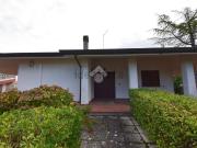 Case e ville in vendita di 300 m² in Via Casiccio, 594