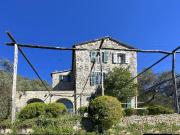 Case e ville in vendita di 300 m² in Via Cave, 36