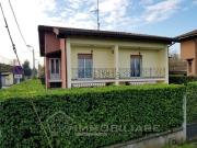 Case e ville in vendita di 300 m² in Via Dante Alighieri, 34