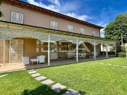 Case e ville in vendita di 300 m² in Via dei Borelli
