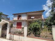 Case e ville in vendita di 300 m² in Via dei Gerani