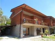 Case e ville in vendita di 300 m² in Via della Treggia, 1