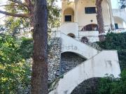 Case e ville in vendita di 300 m² in Via delle Mimose