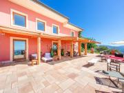 Case e ville in vendita di 300 m² in Via delle Sezioni, 6799