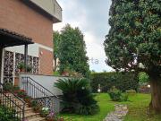 Case e ville in vendita di 300 m² in Via Francesco...