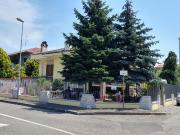 Case e ville in vendita di 300 m² in Via Francesco Crispi, 2