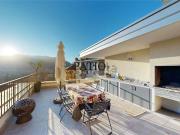 Case e ville in vendita di 300 m² in Via Francesco Crispi