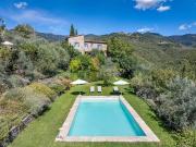 Case e ville in vendita di 300 m² in Via Galileo Galilei