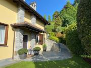 Case e ville in vendita di 300 m² in Via I Maggio, 13