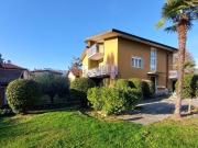 Case e ville in vendita di 300 m² in Via IV Novembre, 40